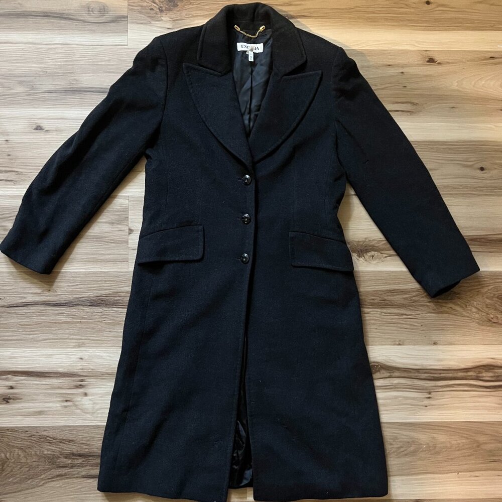 Escada Long Wool Coat Size 38. Used Condition.